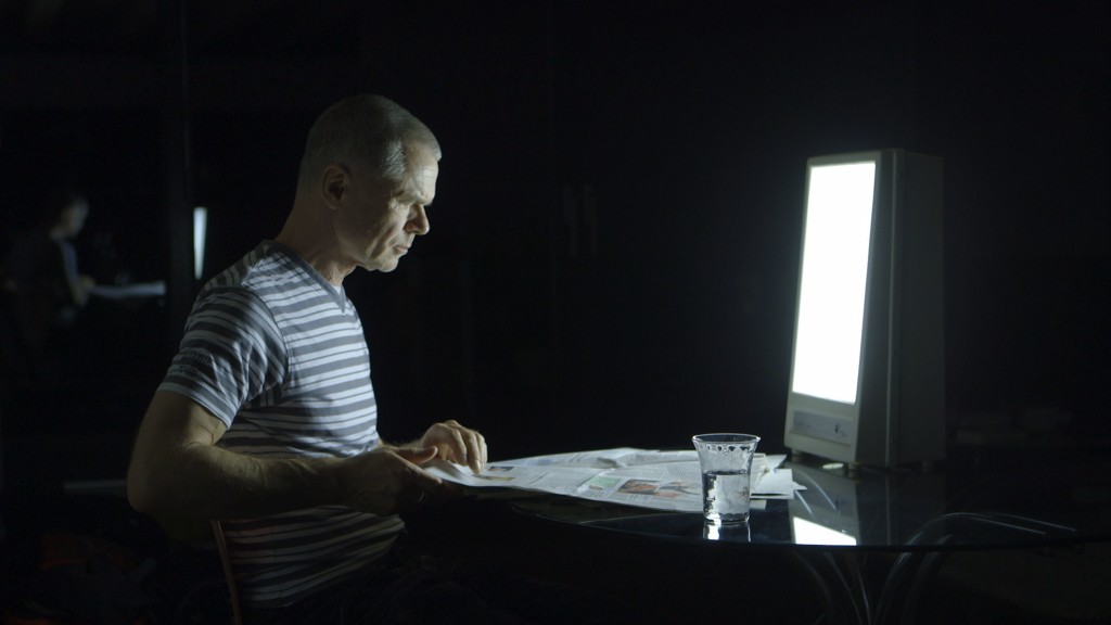 Jürgen Domian arbeitet nachts am Bildschirm und im Studio und kann ohne Melatonin nicht mehr einschlafen.